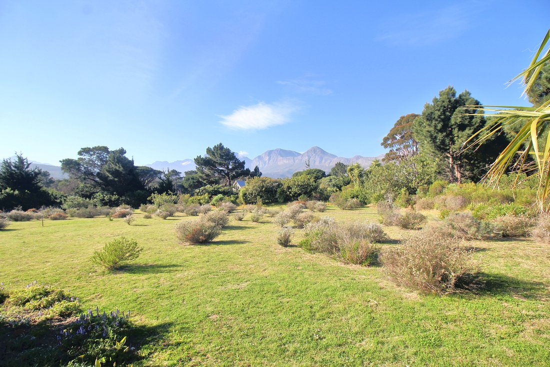 House in Sir Lowry's Pass, Helderberg, Cape Town 3 - 18548350