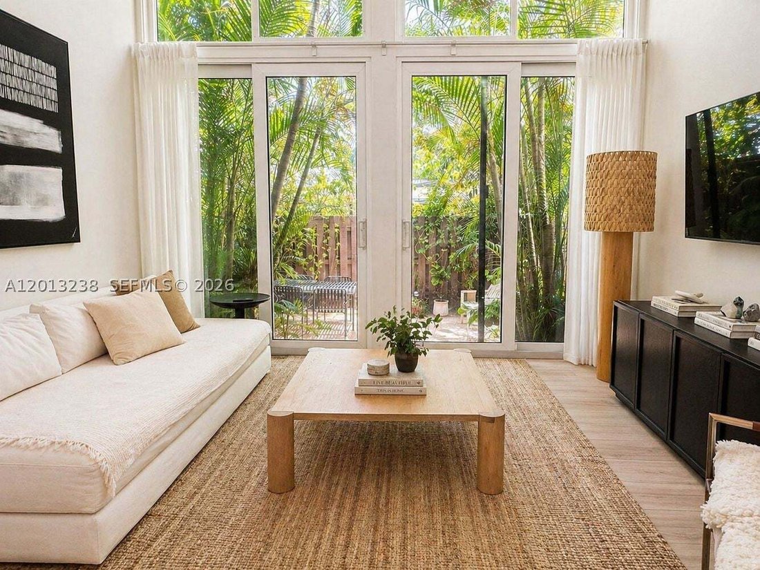 Townhouse in Miami, Florida, United States 1 - 17843942