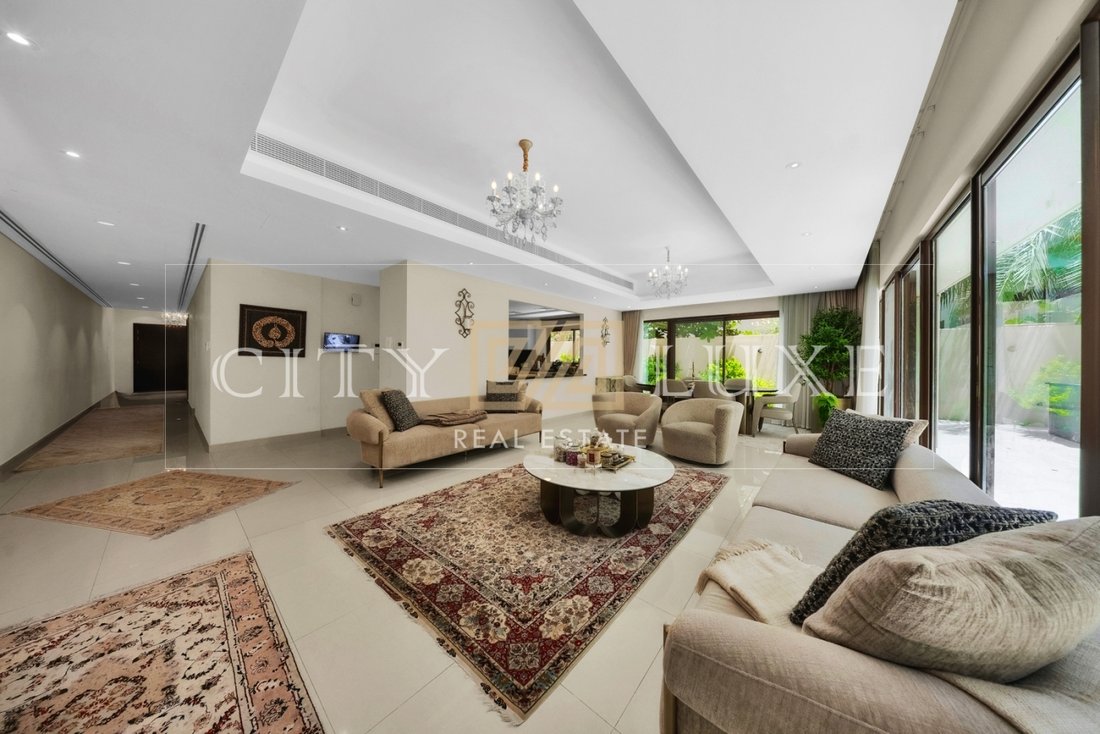 Townhouse in Dubai, Andorra 1 - 18549590