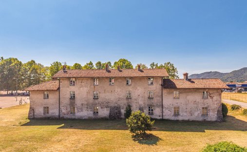 Casa di campagna a Prato Sesia, Piemonte, Italia 1