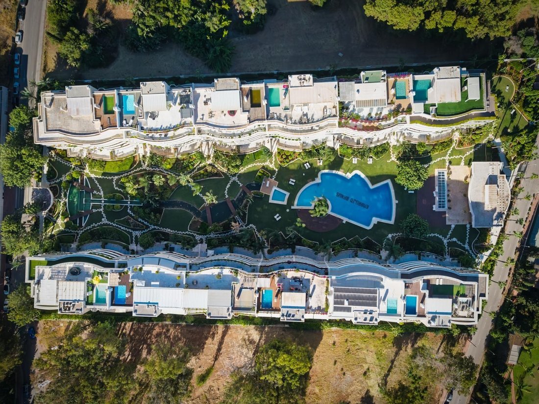 Apartment in Marbella, Andalusia, Spain 2 - 17920967