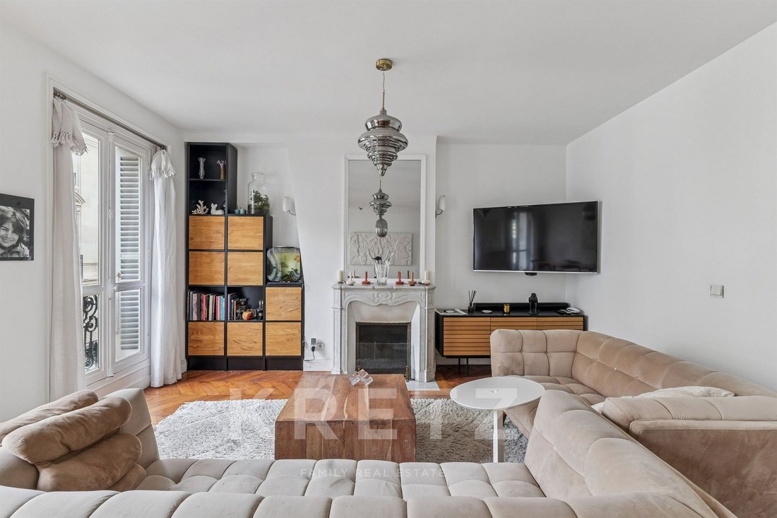 Apartment in Clichy-Trinité, Paris 9e Arrondissement, Paris 3 - 18553481