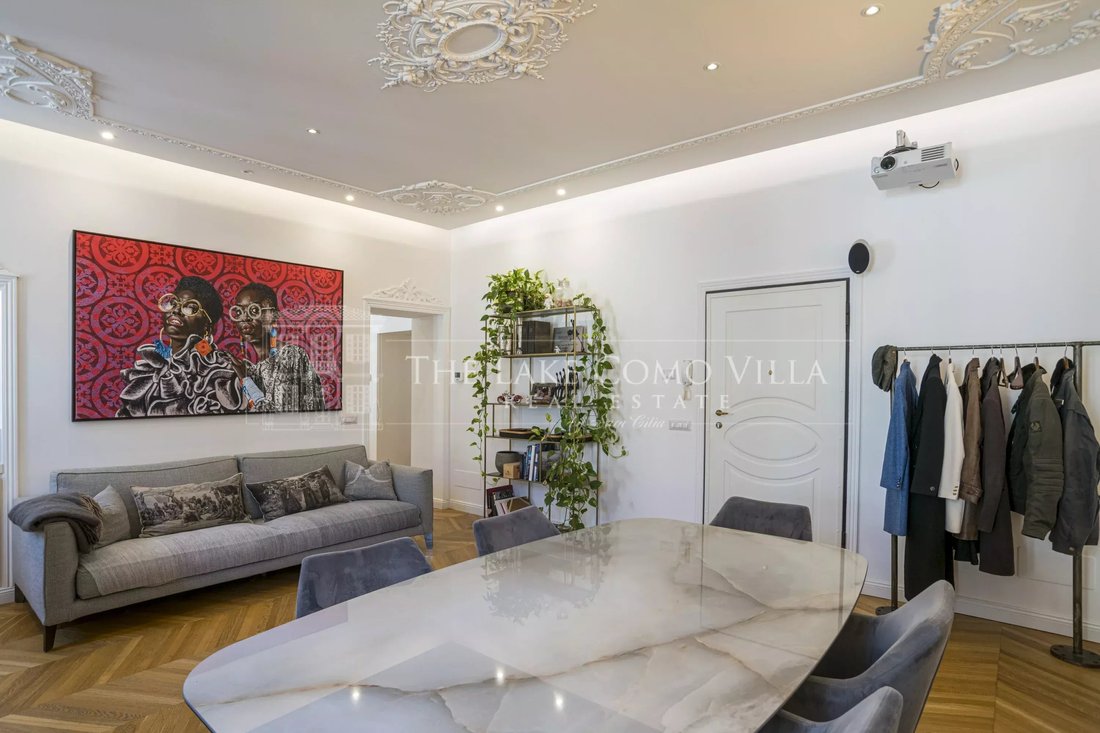 Apartment in Historic Center, Como, Lombardy 4 - 18549471