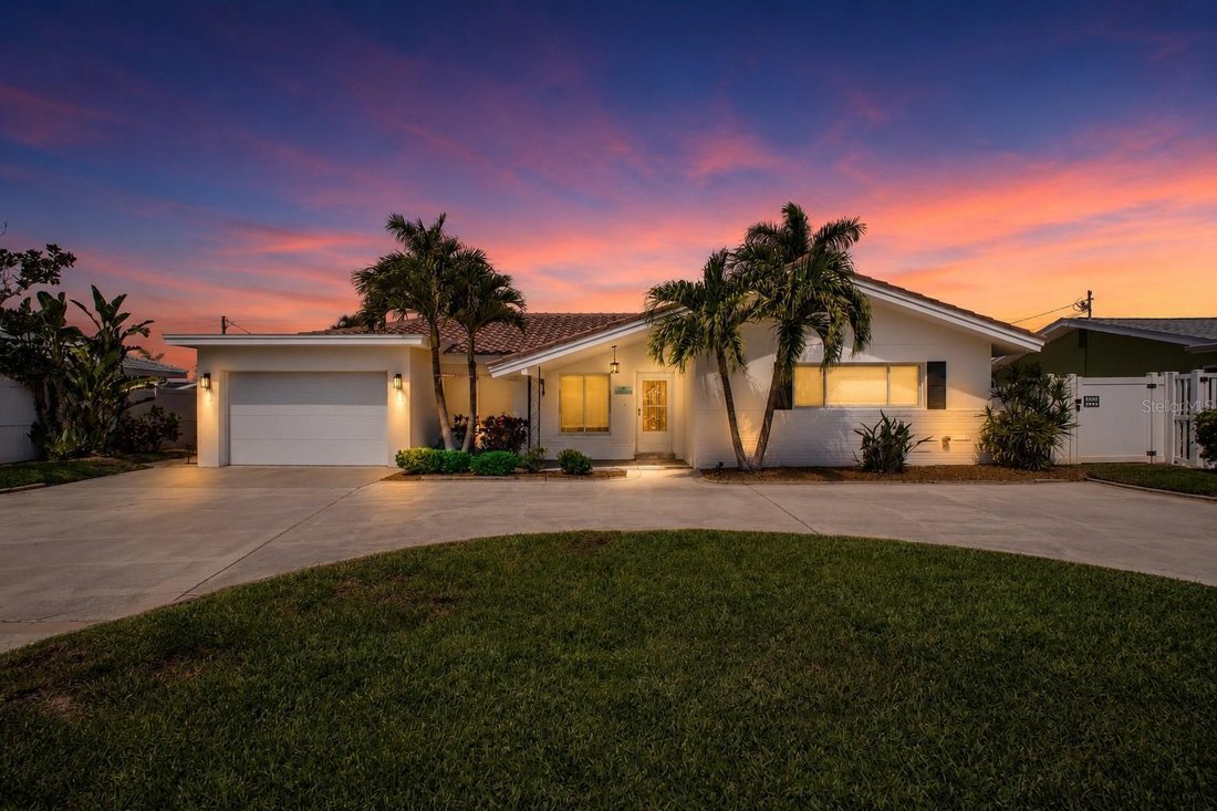 House in St. Pete Beach, Florida, United States 1 - 17674360