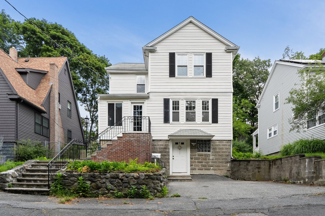 House in Medford, Massachusetts, United States 3 - 18550478