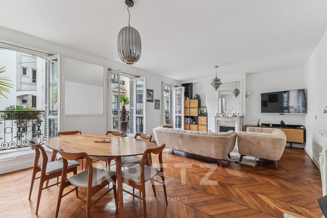 Apartment in Clichy-Trinité, Paris 9e Arrondissement, Paris 5 - 18553481