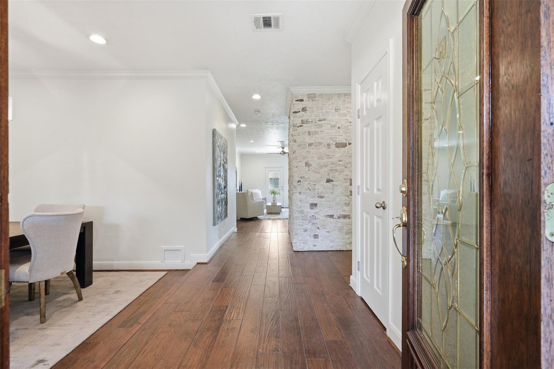 House in Houston, Texas, United States 3 - 18552936