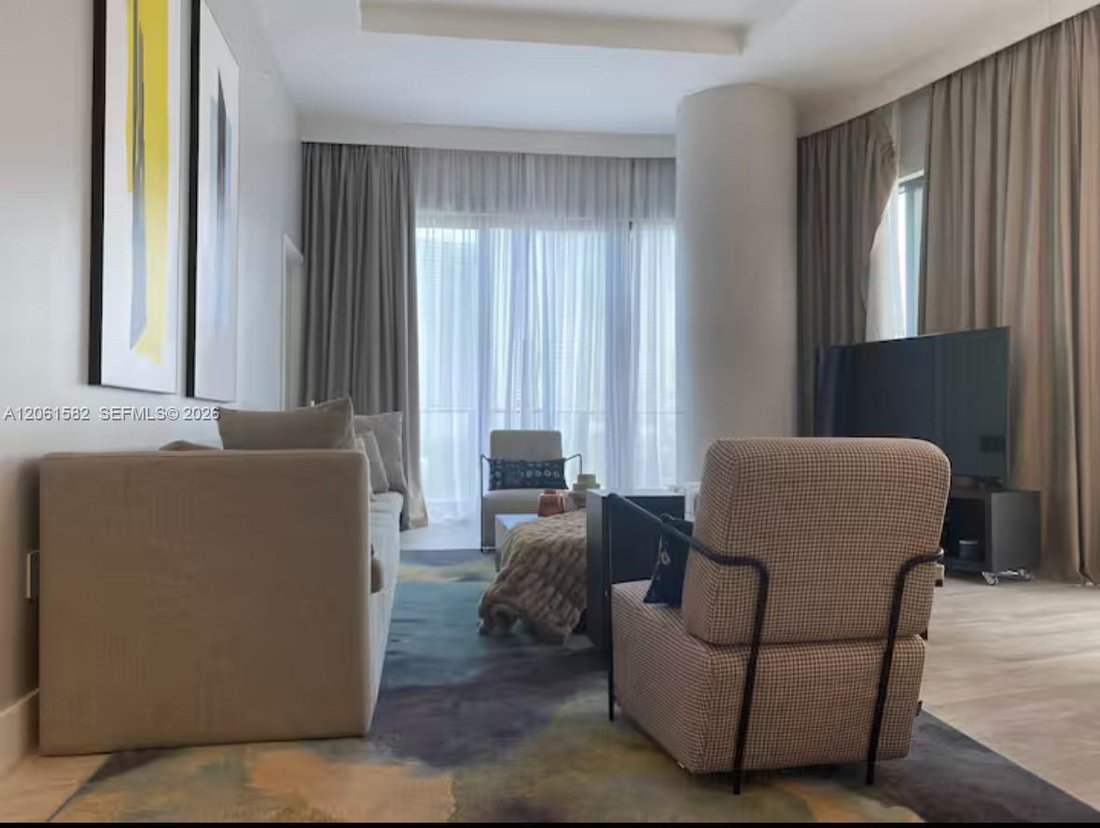 Condo in Miami, Florida, United States 4 - 18553181