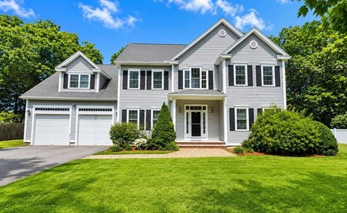 House in Norwood, Massachusetts, United States 1