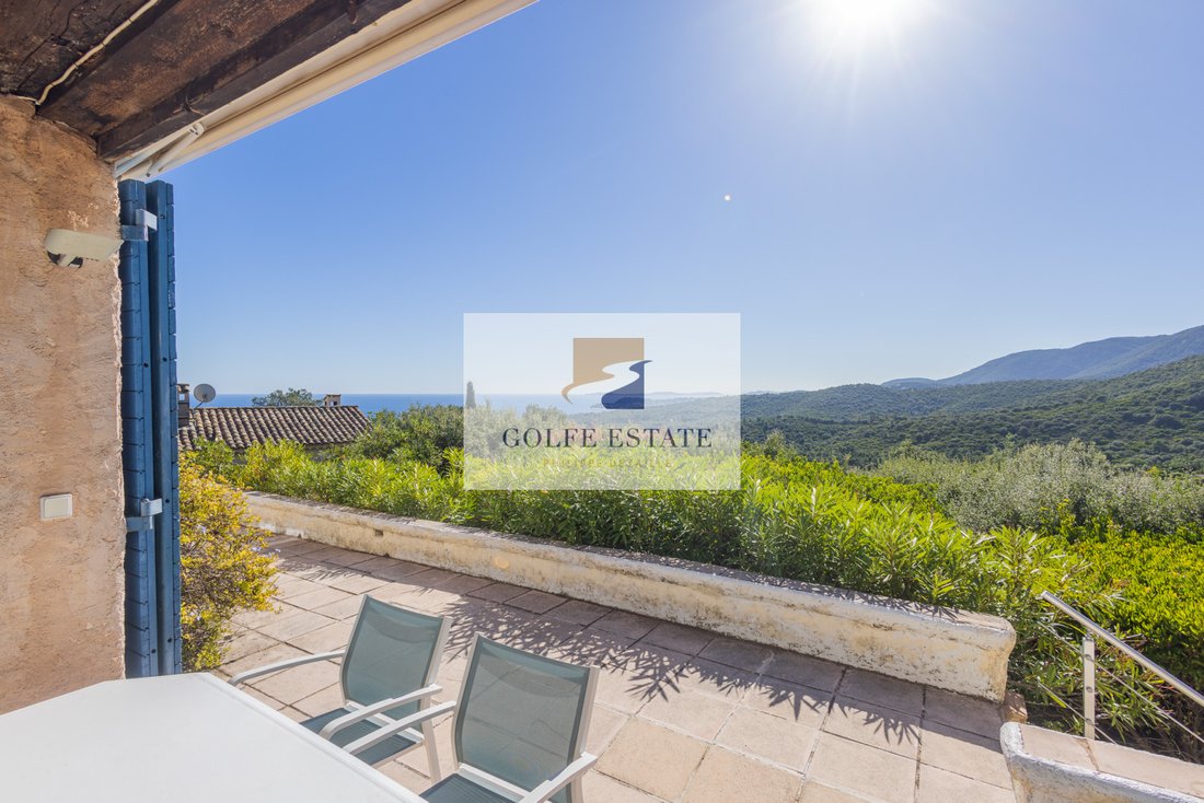 House in La Croix-Valmer, Provence-Alpes-Côte d'Azur, France 1 - 18548469