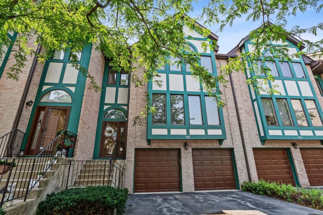 Eigentumswohnung in Wheeling Township, Illinois, Vereinigte Staaten 1 - 18552701