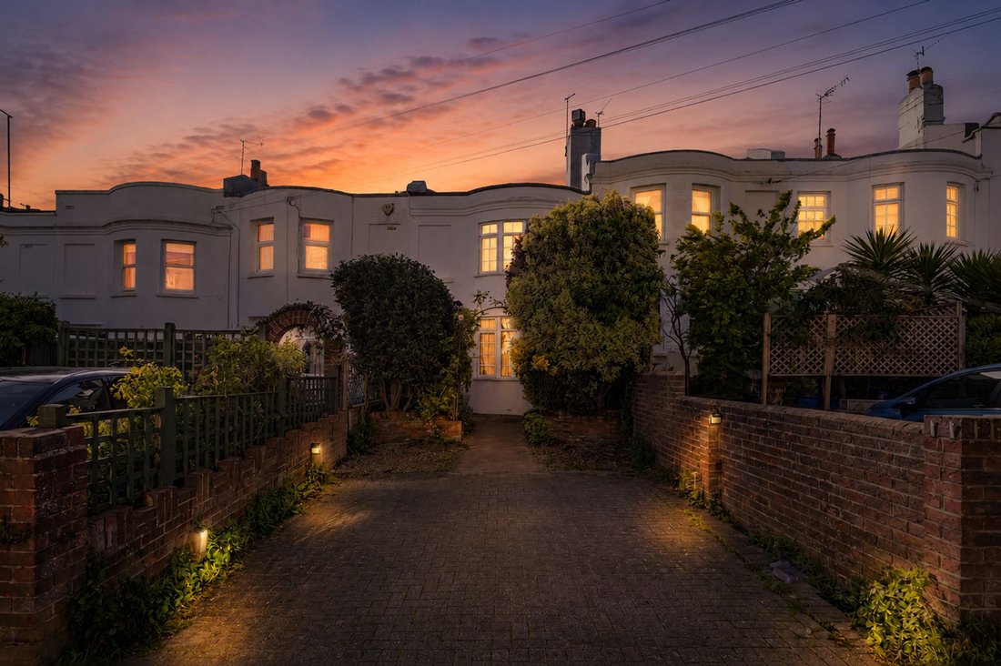 House in Hove, England 1 - 17817781