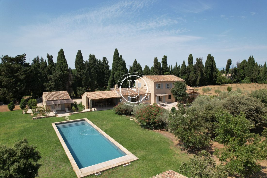 Villa in Eygalières, Provence-Alpes-Côte d'Azur, France 2 - 18549715
