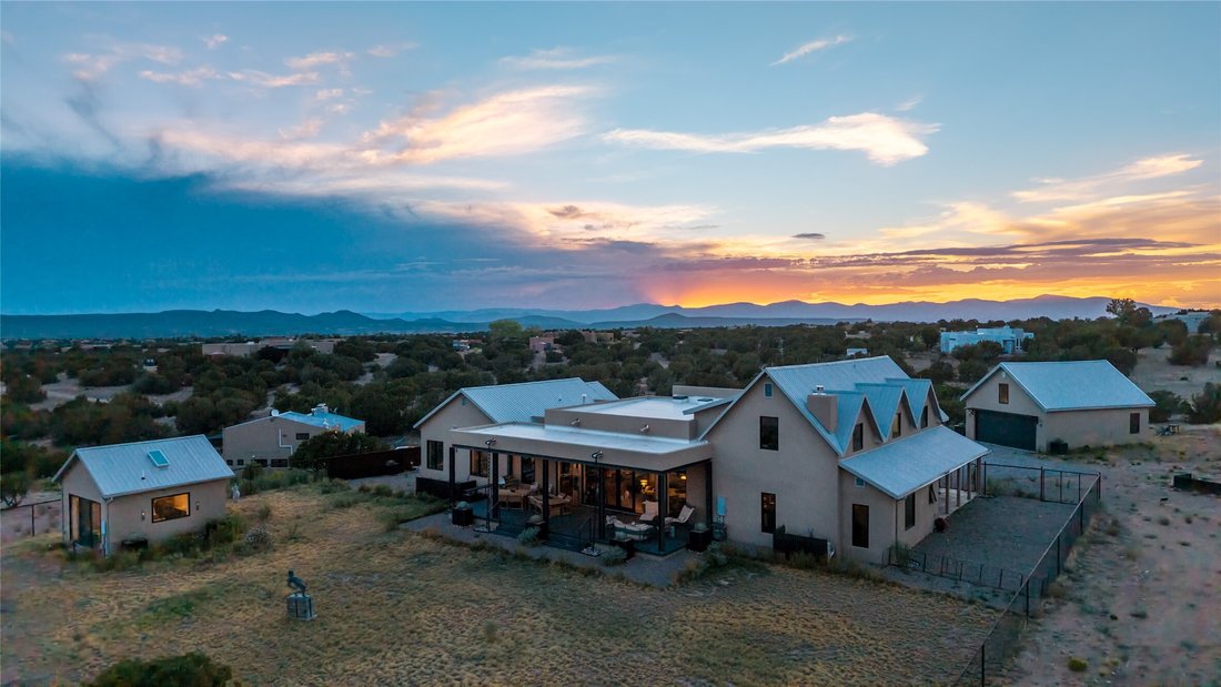 House in Santa Fe, New Mexico, United States 5 - 18550633