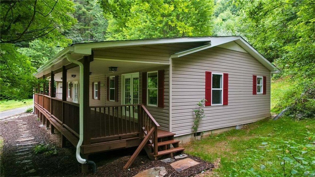 House in West Jefferson, North Carolina, United States 5 - 18551070