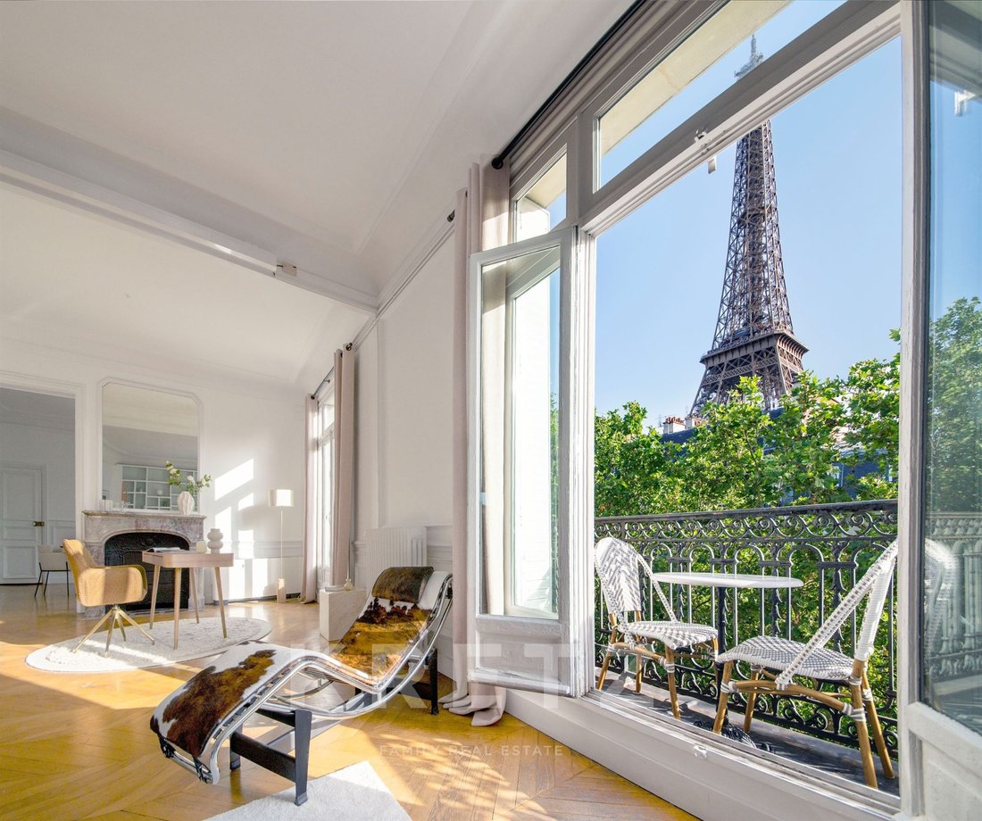 Apartment in Gros Caillou, Paris 7e Arrondissement, Paris 1 - 17902623