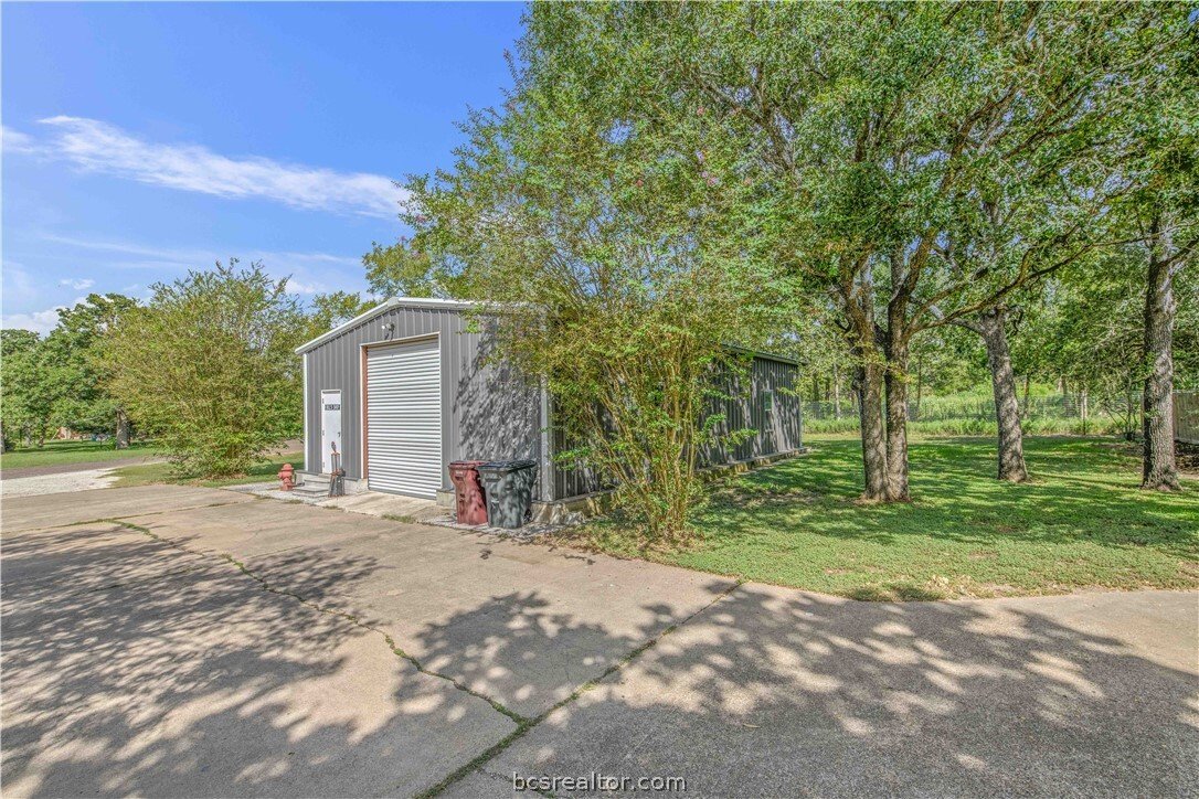 College Station, Texas, United States 3 - 18550315