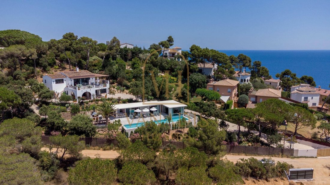 Chalet in Calella de Palafrugell, Palafrugell, Catalonia 2 - 18553236