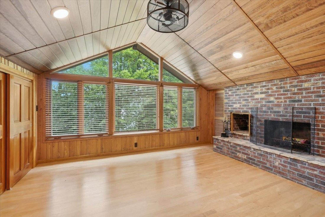 House in Menomonie, Wisconsin, United States 5 - 18545347