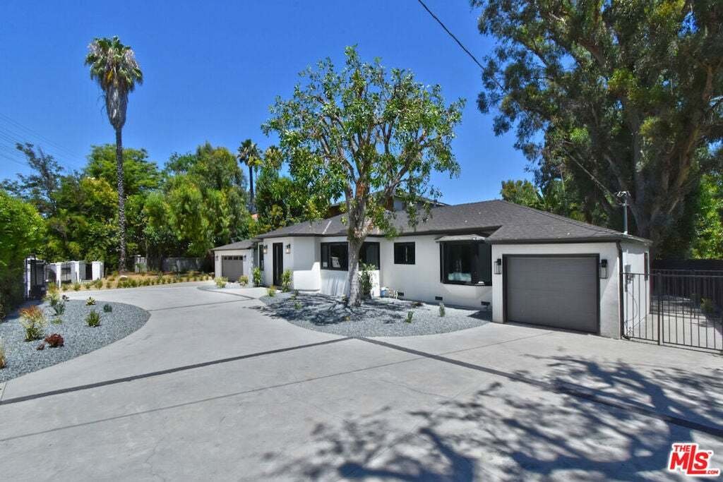 House in Los Angeles, California, United States 3 - 18551071