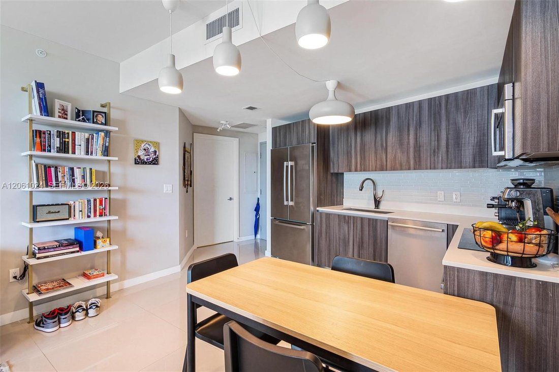 Condo in Miami, Florida, United States 5 - 18553190