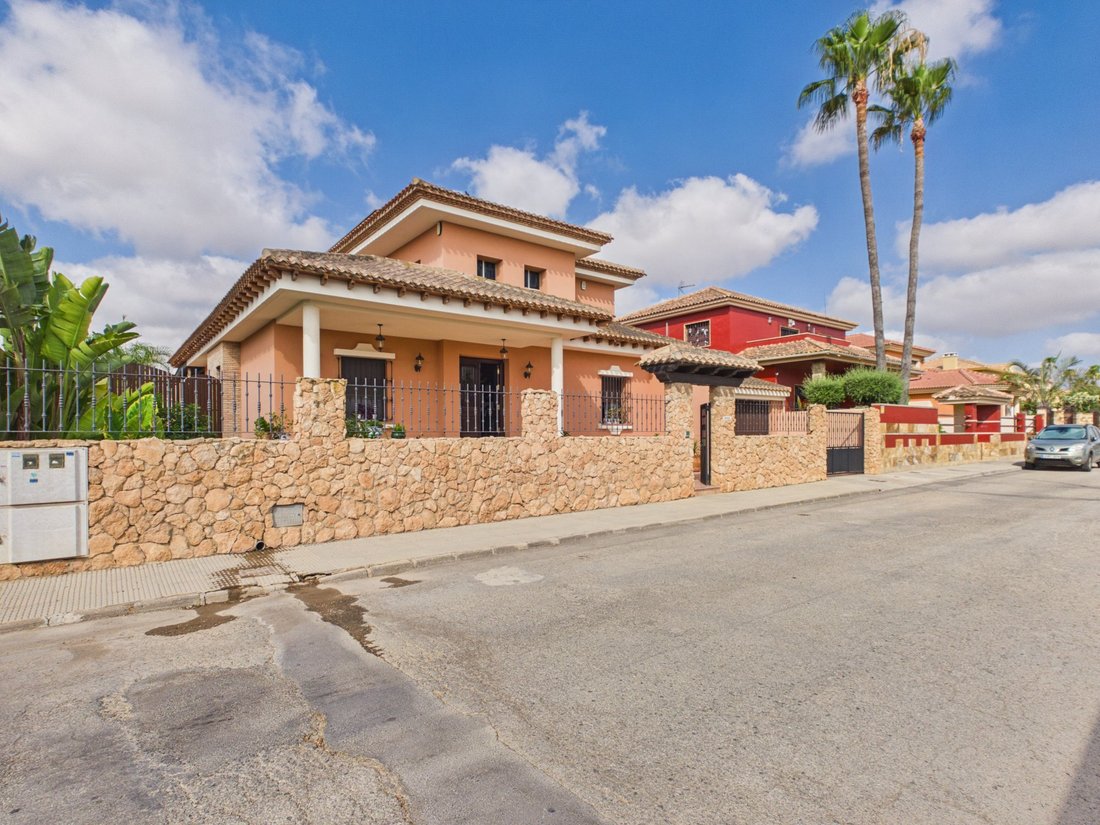 House in San Javier (Neighbourhood), San Javier, Región de Murcia 1 - 18549003
