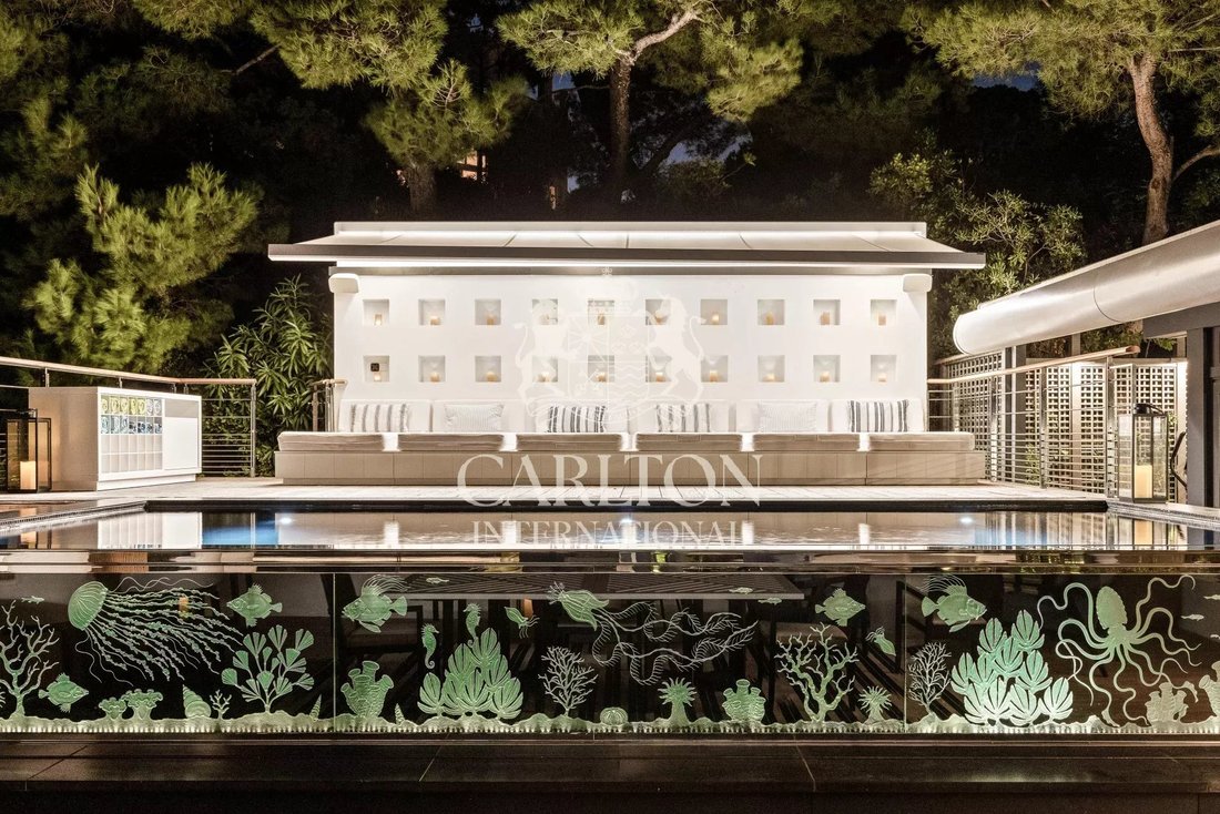 Estate in Saint-Jean-Cap-Ferrat, Provence-Alpes-Côte d'Azur, France 5 - 18549913