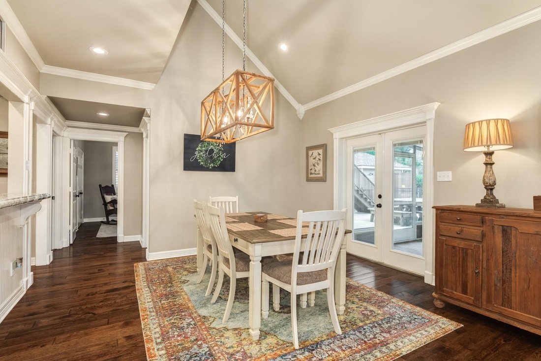 House in Angleton, Texas, United States 5 - 18552868