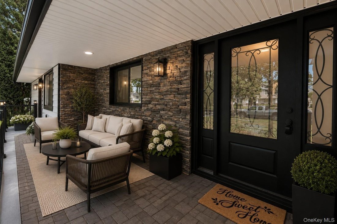 House in East Northport, New York, United States 4 - 18551171