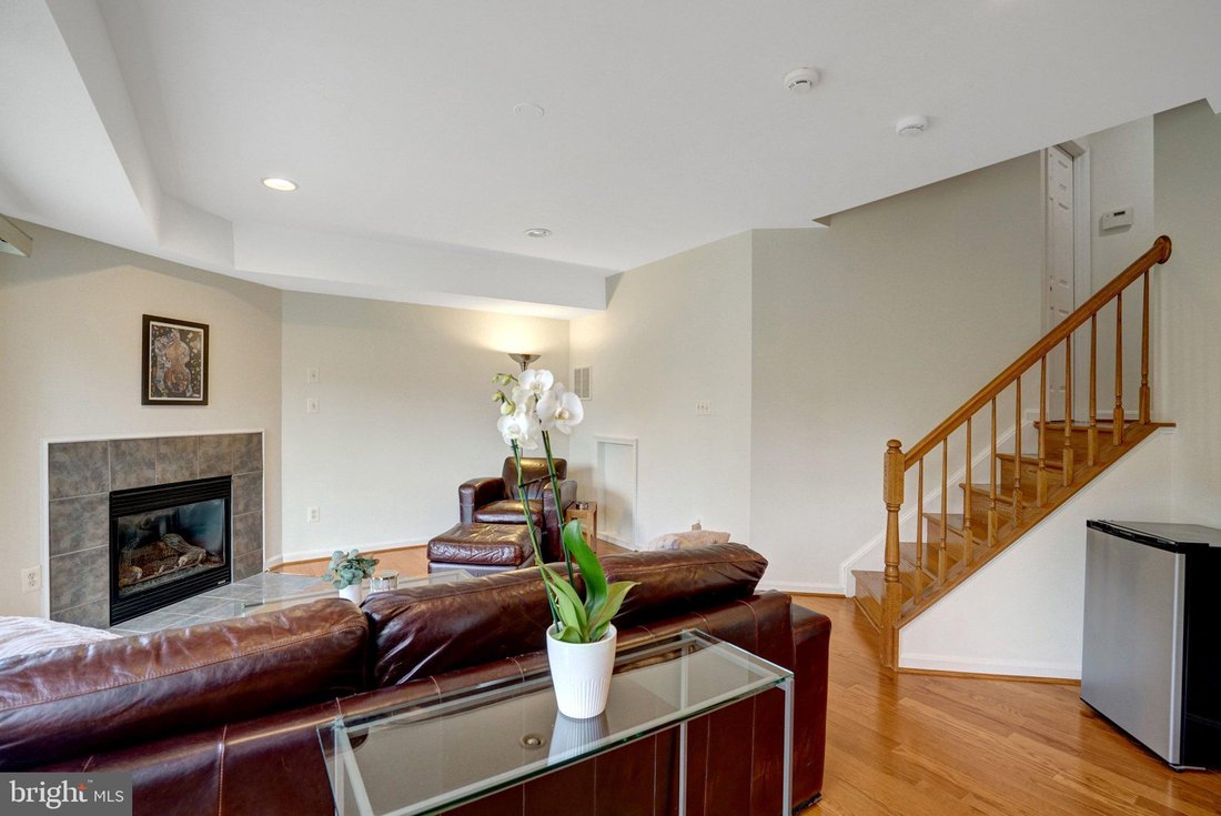 Townhouse in Groveton, Virginia, United States 4 - 18550303