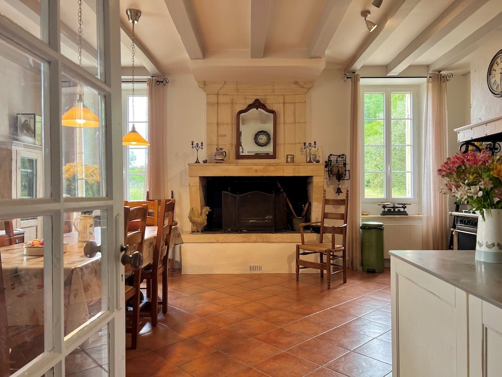 Villa in Branne, Nouvelle-Aquitaine, France 5 - 18548674