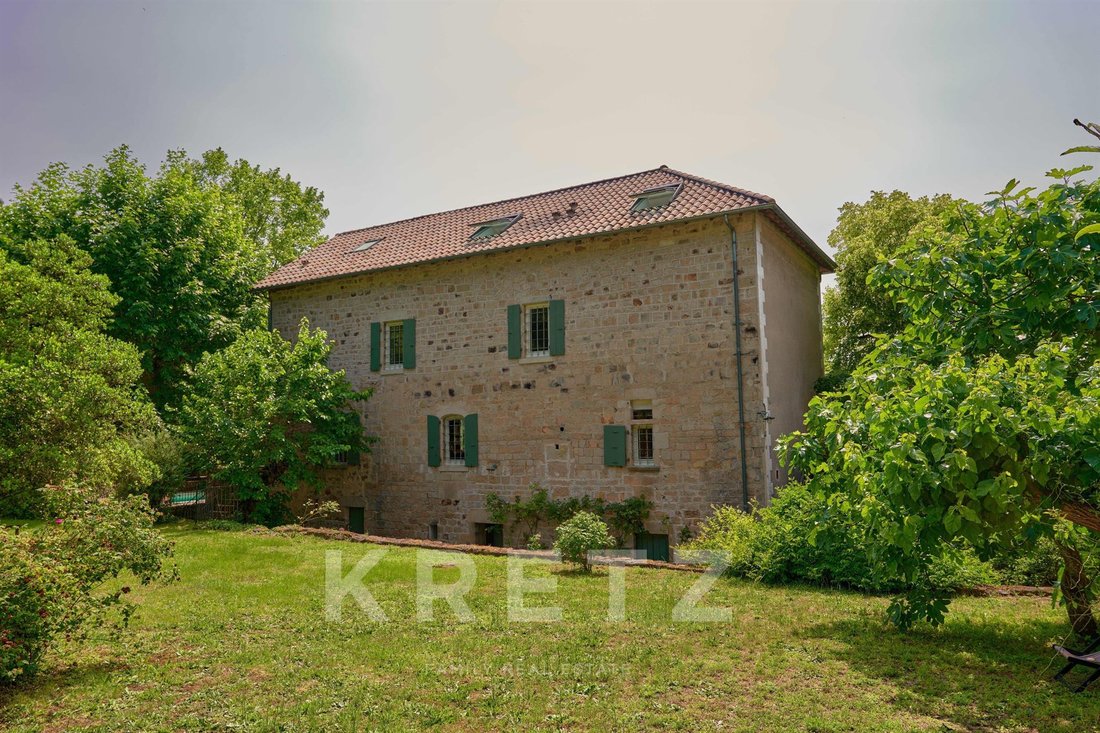 Estate in Chassiers, Auvergne-Rhône-Alpes, France 2 - 18553383