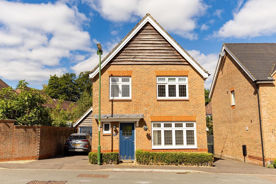 House in Crawley Down (Worth), Crawley Down, England 1 - 18549538