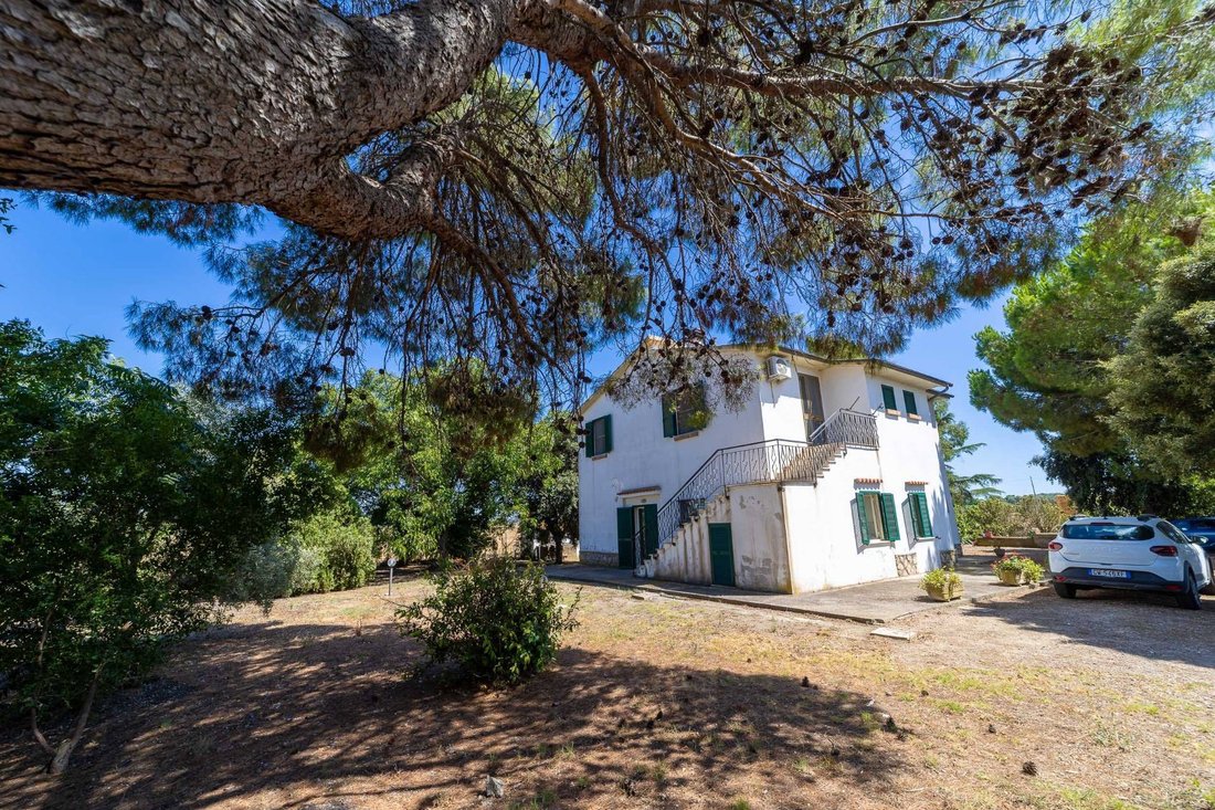 Villa in Capalbio, Tuscany, Italy 2 - 18553956