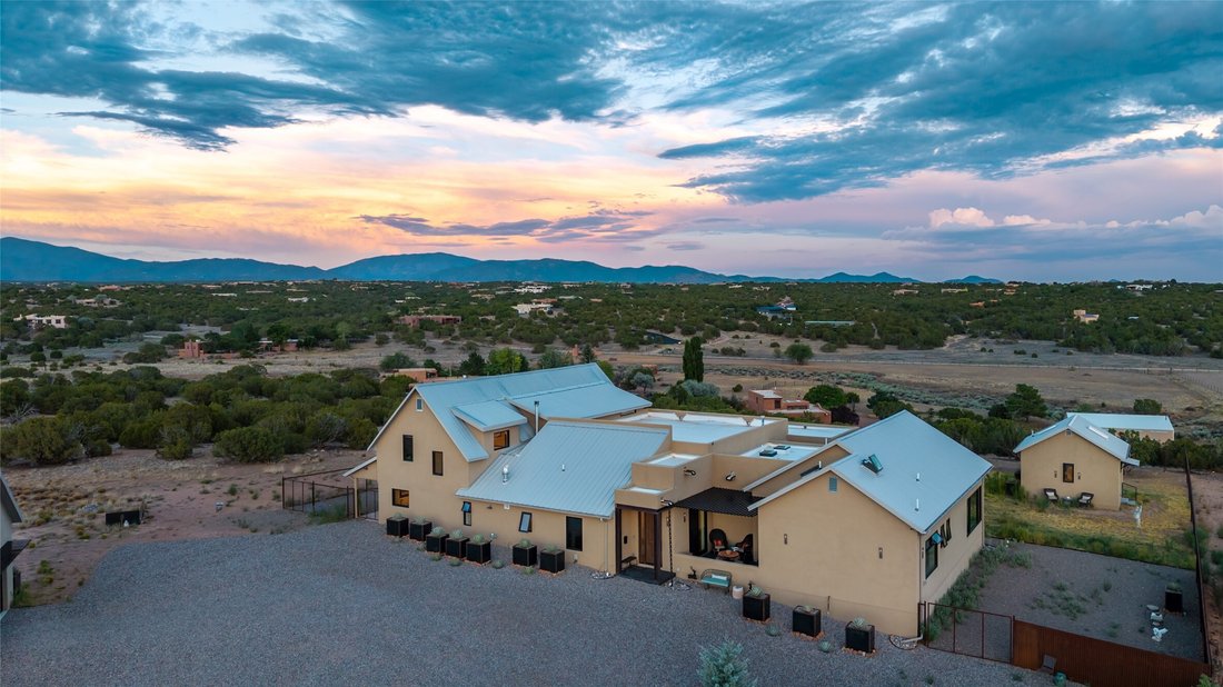 House in Santa Fe, New Mexico, United States 4 - 18550633