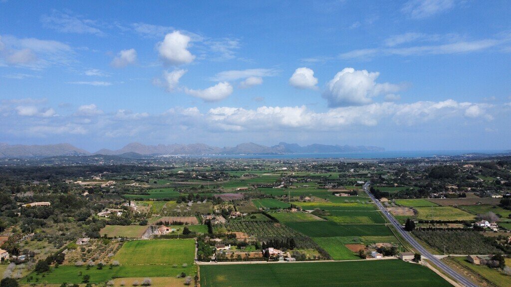 Land in Alcudia, Balearic Islands, Spain 1 - 18553017