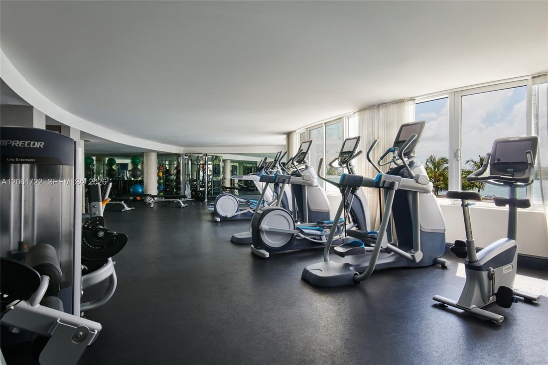 Condo in Miami Beach, Florida, United States 5 - 18553175