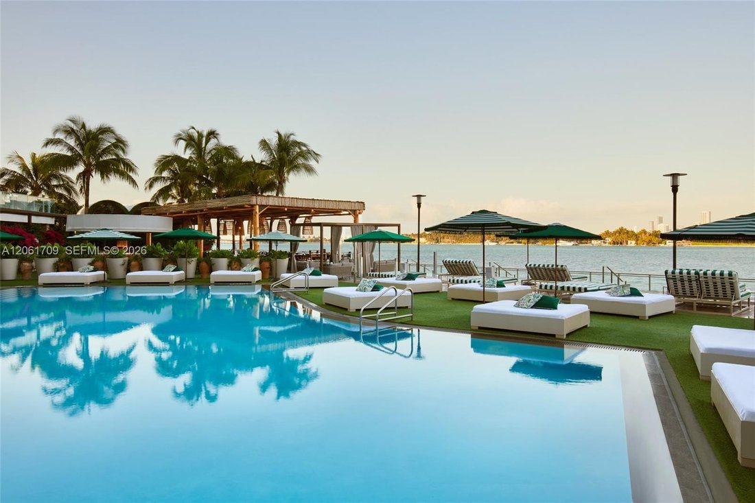 Condo in Miami Beach, Florida, United States 4 - 18553193