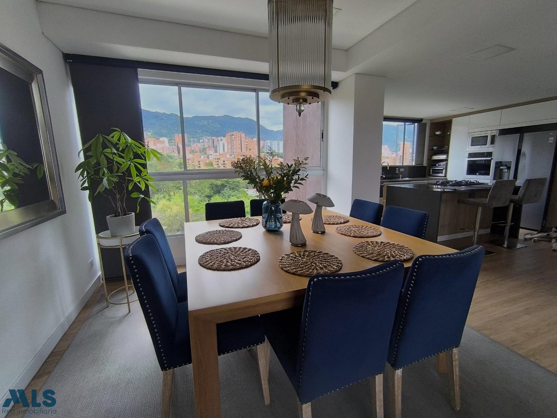 Apartment in Medellín, Antioquia, Colombia 3 - 18549062