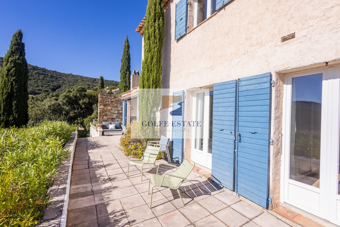 House in La Croix-Valmer, Provence-Alpes-Côte d'Azur, France 2 - 18548469