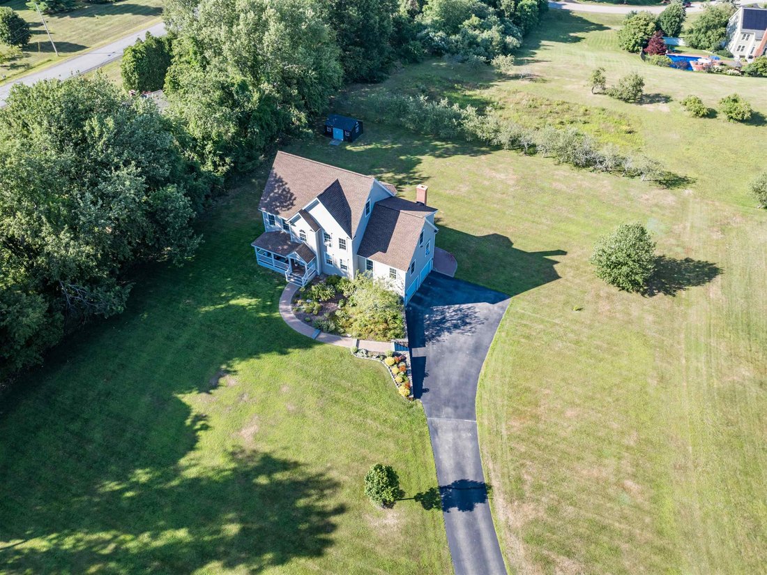 House in Stratham, New Hampshire, United States 2 - 18554016