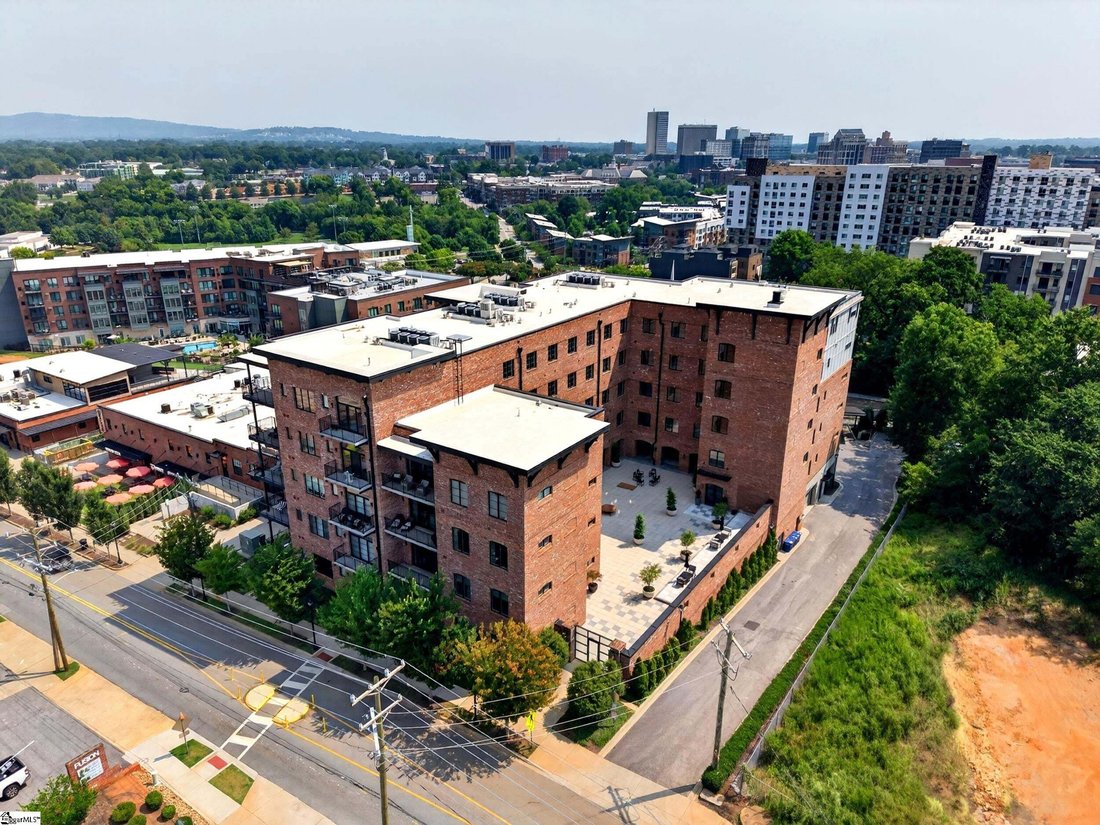 Condo in Greenville, South Carolina, United States 2 - 18550924