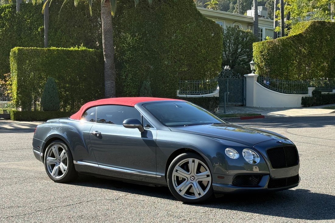 Cabriolet in West Hollywood, CA, United States 4 - 18550014