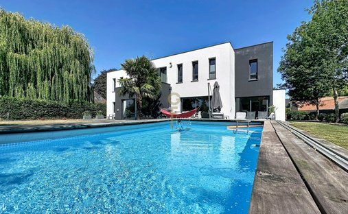 Haus in Santes, Nordfrankreich, Frankreich 1