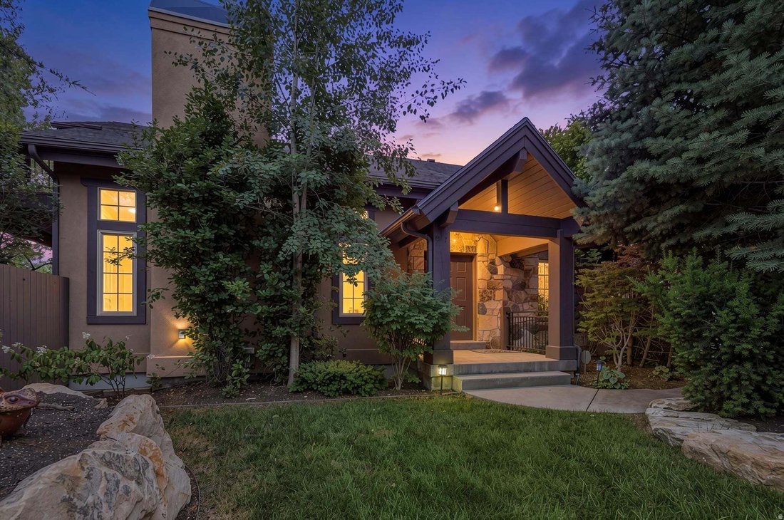 Townhouse in Cottonwood Heights, Utah, United States 1 - 18555179