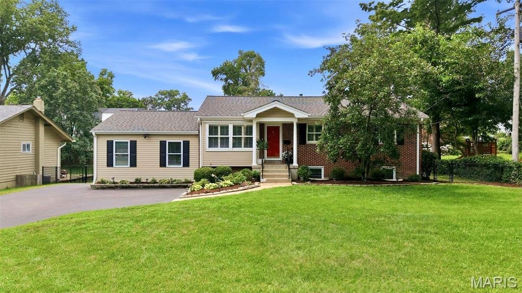 House in Kirkwood, Missouri, United States 1 - 18554774