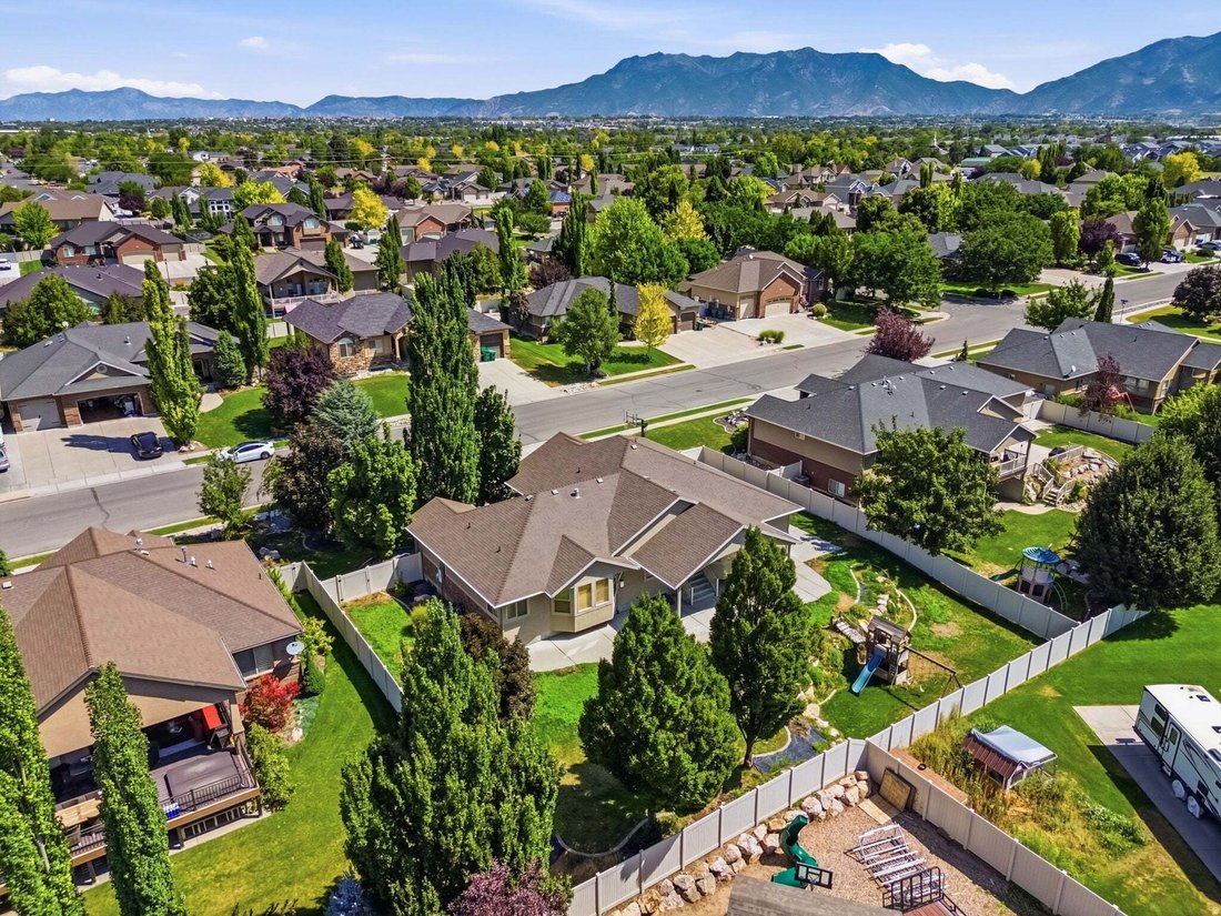 House in Layton, Utah, United States 5 - 18555090
