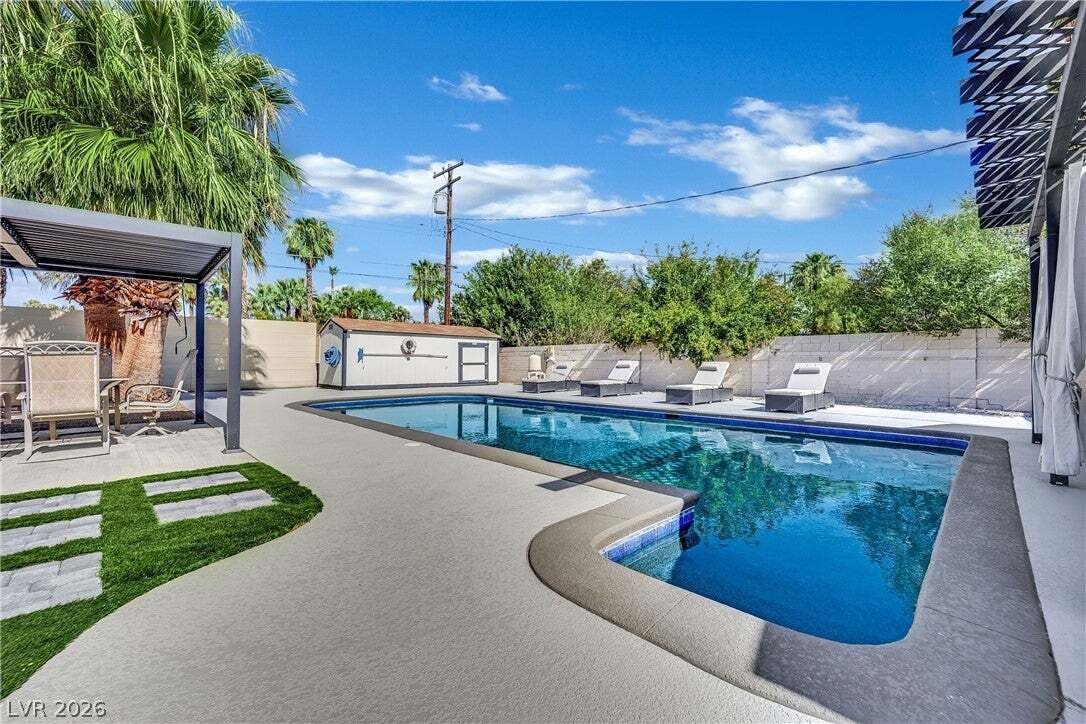 House in Las Vegas, Nevada, United States 5 - 18554516