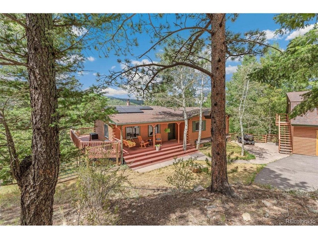 House in Littleton, Colorado, United States 2 - 18554815