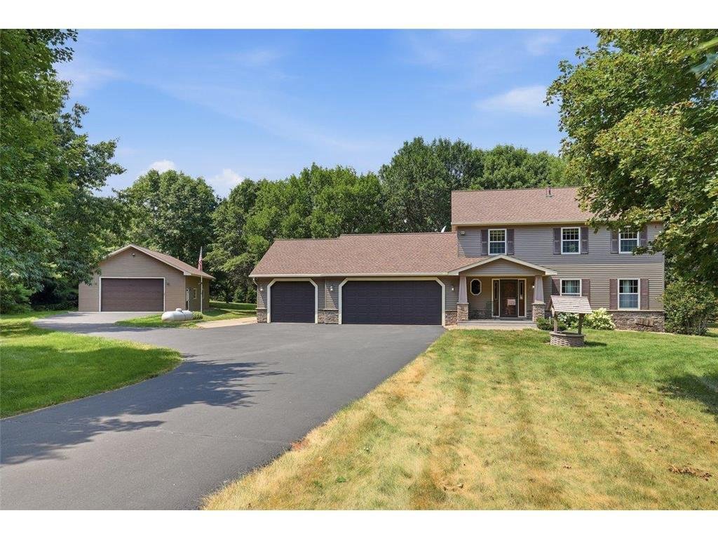 House in Martell, Wisconsin, United States 4 - 18554525
